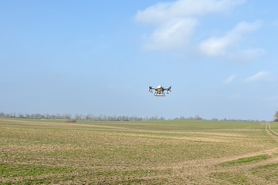 Feldtag 2024 Hahnenhof_Drohne im Einsatz (c)HumusKlimaNetz