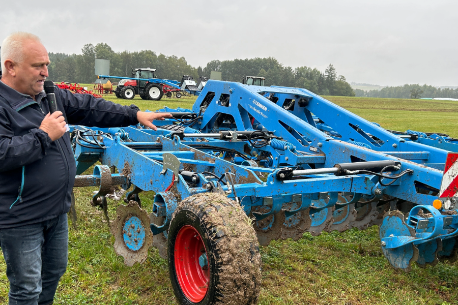 Feldtag Landwirtschaftlicher Betrieb Roch, Vorstellung Scheibenegge